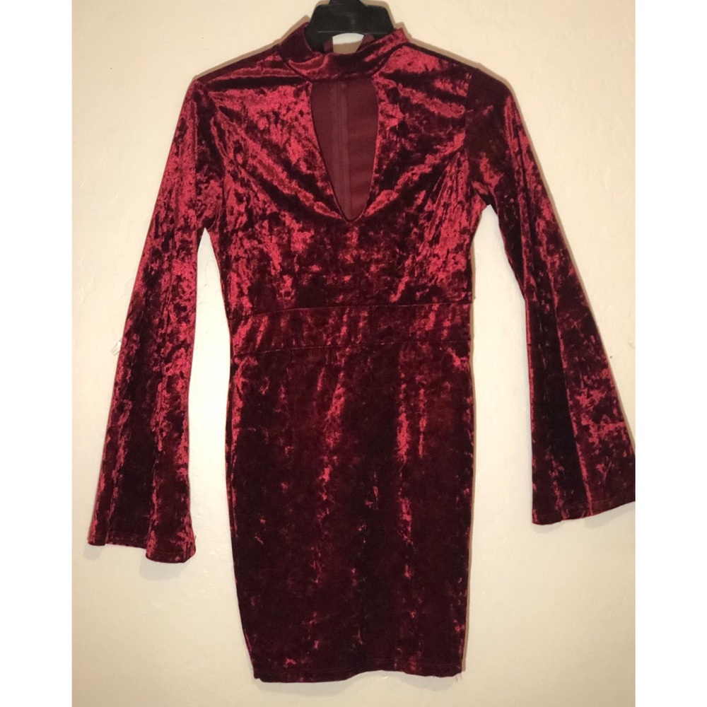 Red velvet body on dress